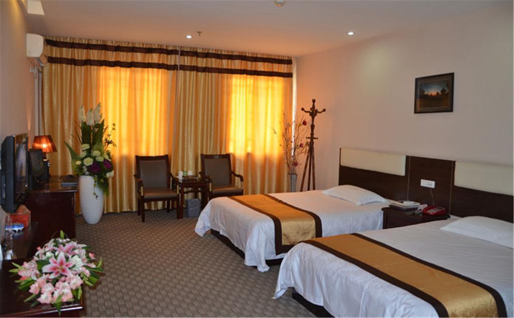Wudangshan Yinjie Holiday Hotel Danjiangkou Ruang foto